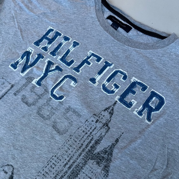 Tommy Hilfiger Men’s Tee - Picture 2 of 3